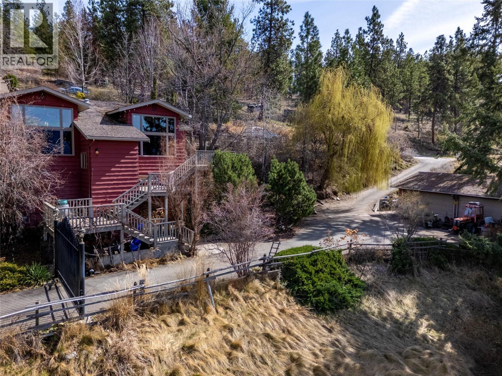 1910 SUTHERLAND ROAD - 74