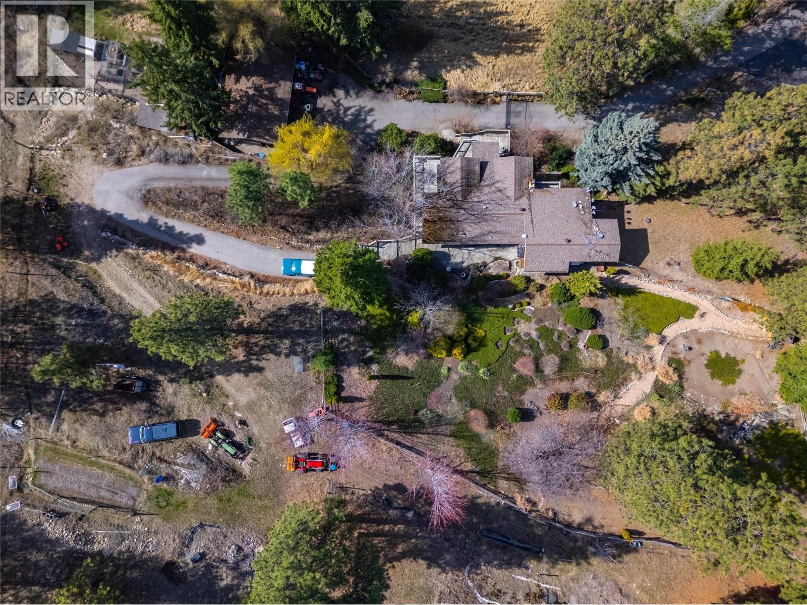 1910 SUTHERLAND ROAD - 77