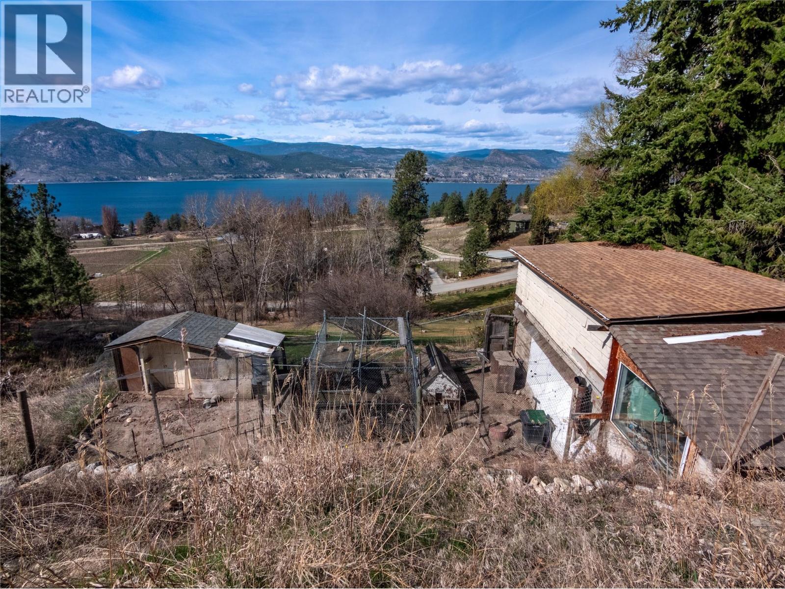 1910 SUTHERLAND ROAD - 55