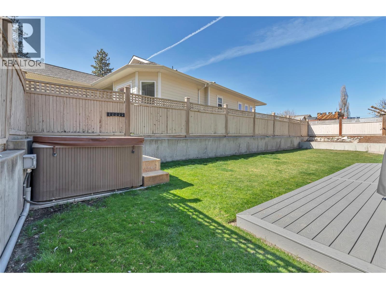 10602 VICTORIA ROAD S - 31