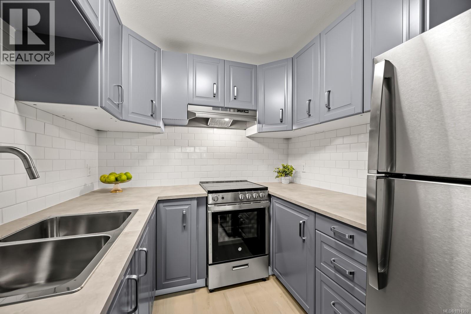 #306 282 BIRCH ST - 21