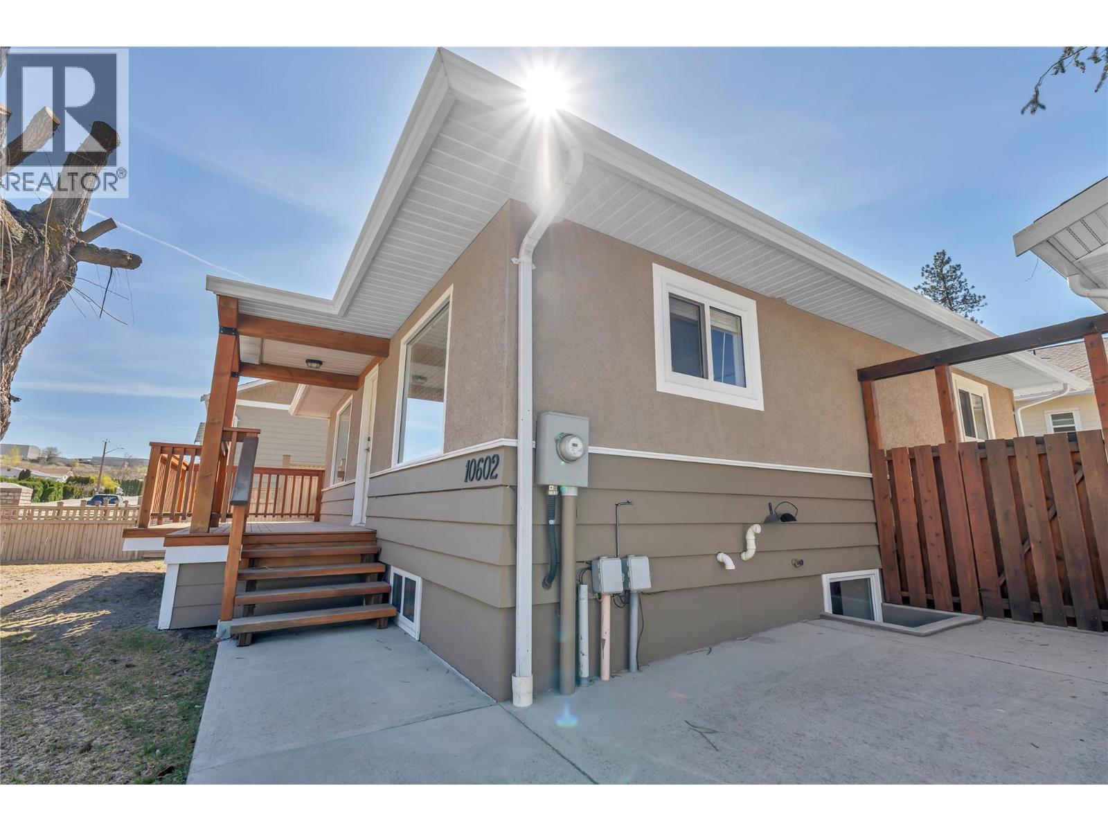 10602 VICTORIA ROAD S - 43