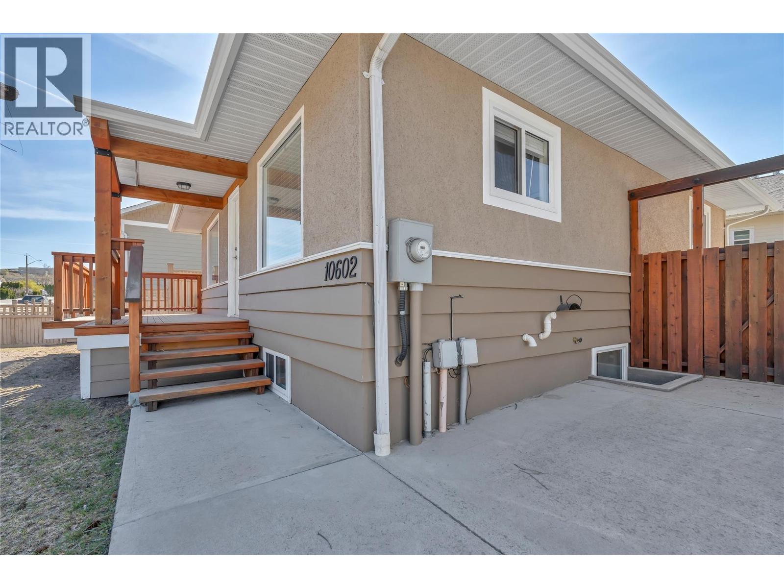 10602 VICTORIA ROAD S - 44