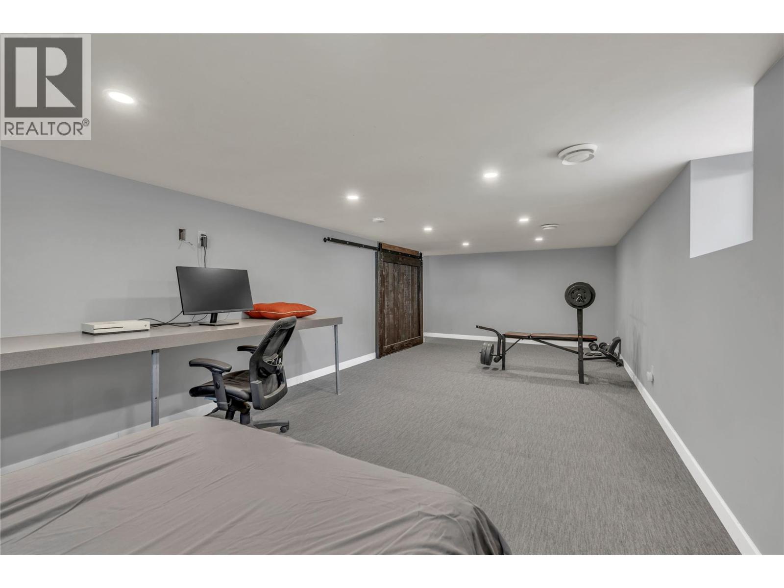 10602 VICTORIA ROAD S - 26