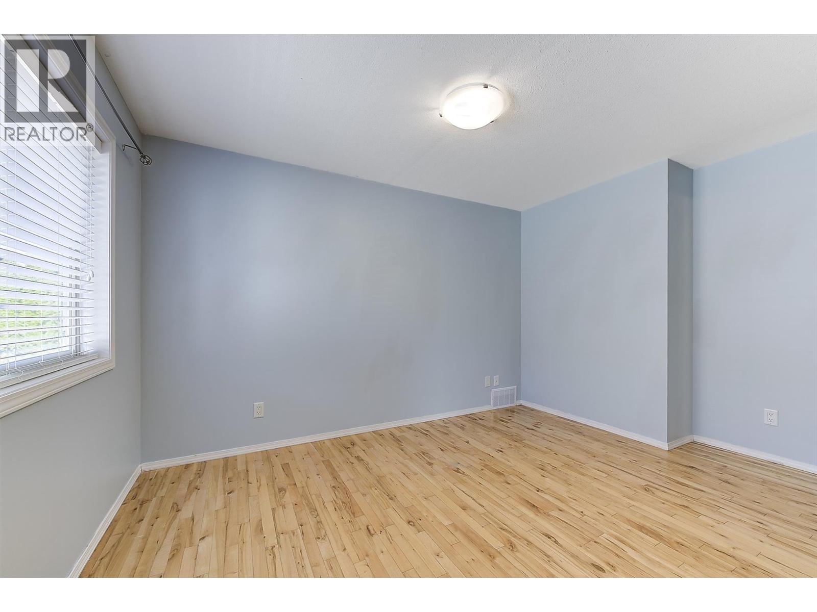  546 South Crest Drive, Kelowna