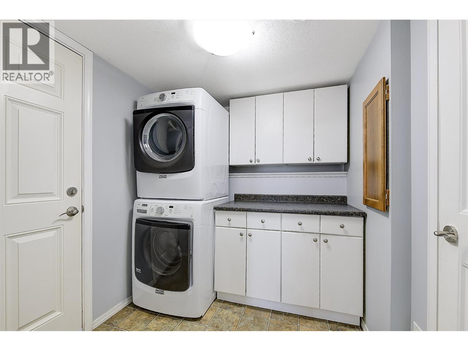  546 South Crest Drive, Kelowna