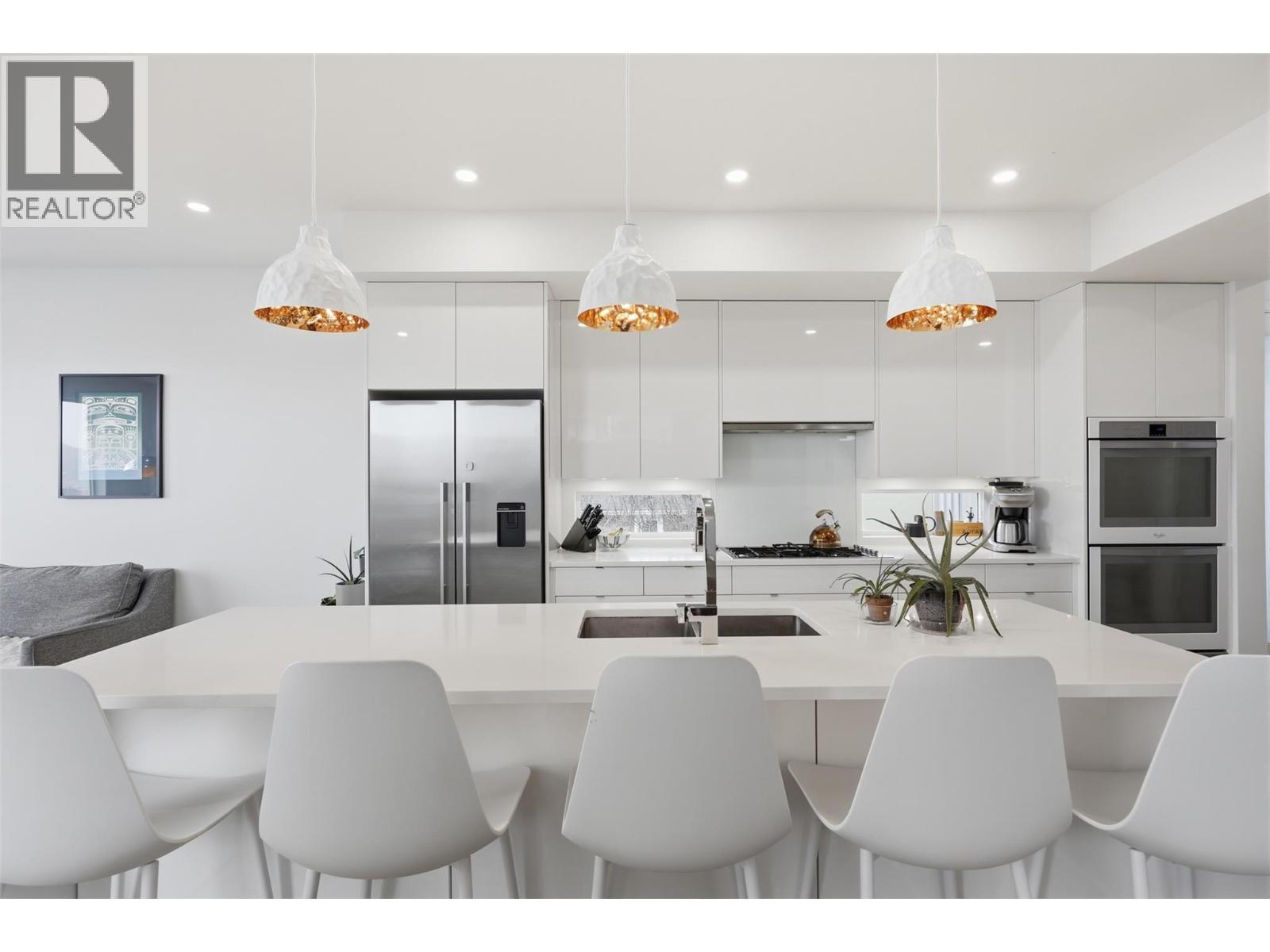 360 ST PAUL STREET W - 10