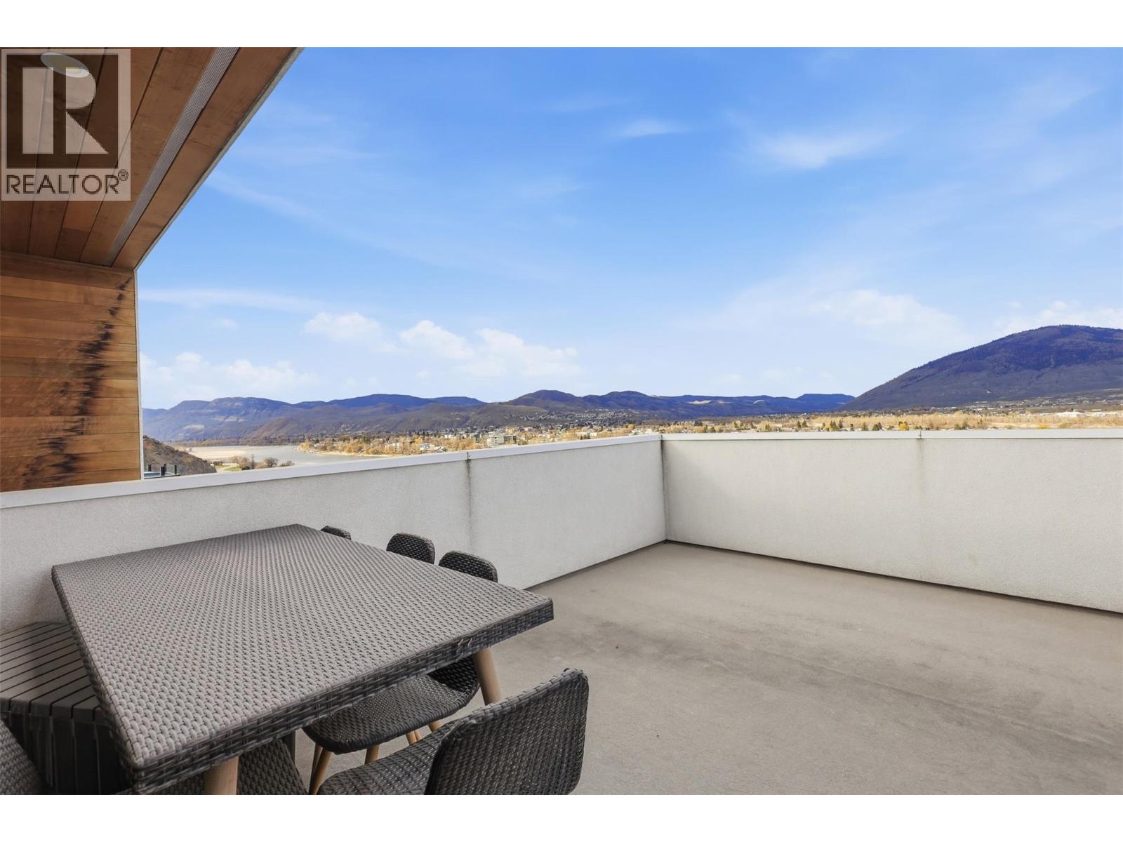 360 ST PAUL STREET W - 29