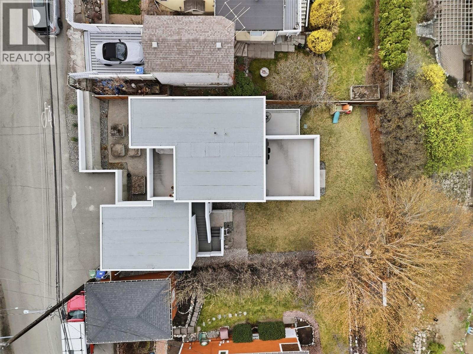 360 ST PAUL STREET W - 71