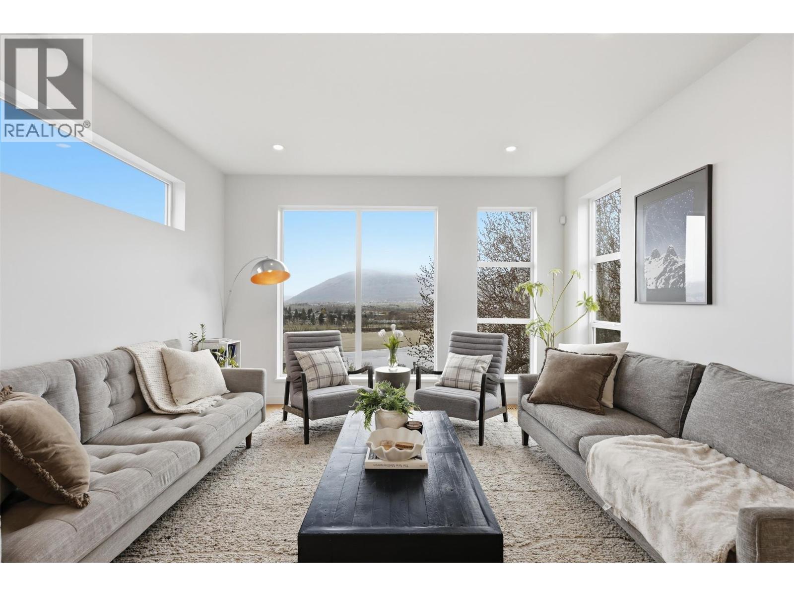 360 ST PAUL Street W - 15
