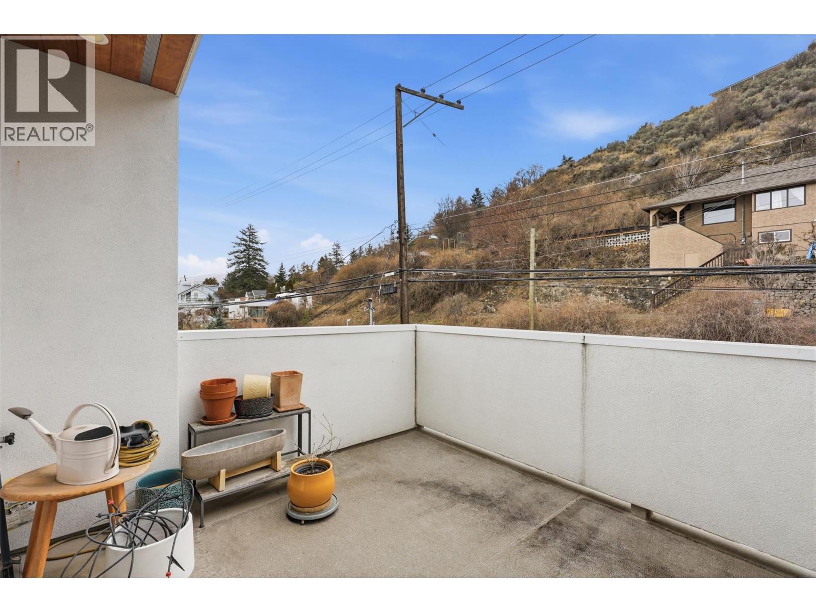 360 ST PAUL STREET W - 33