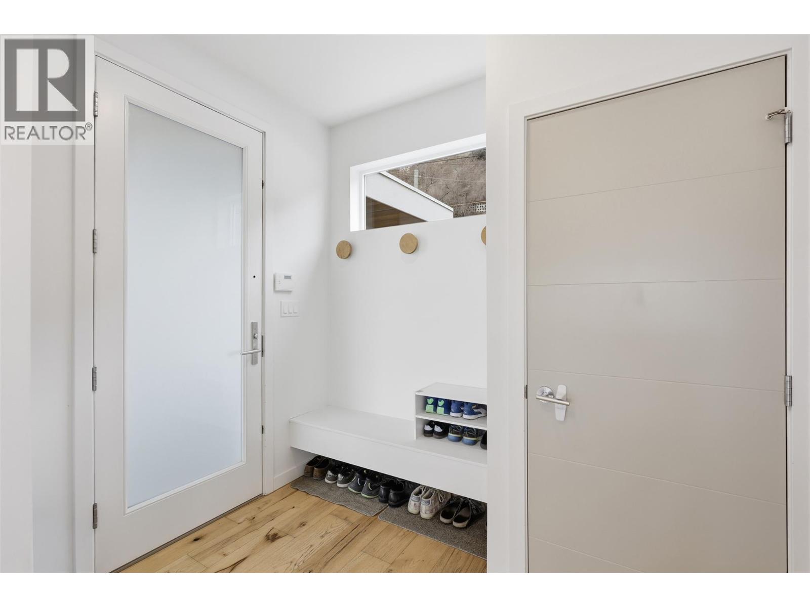 360 ST PAUL STREET W - 5