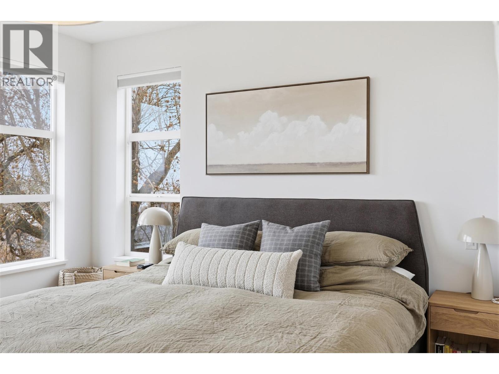 360 ST PAUL STREET W - 40