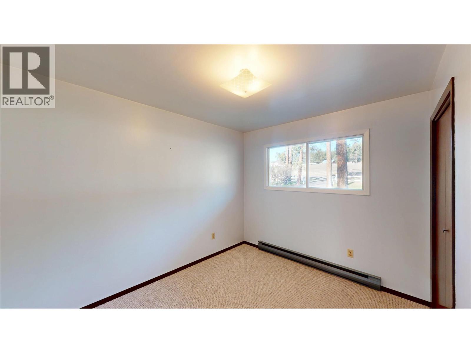 276 Cross Road N, Cranbrook