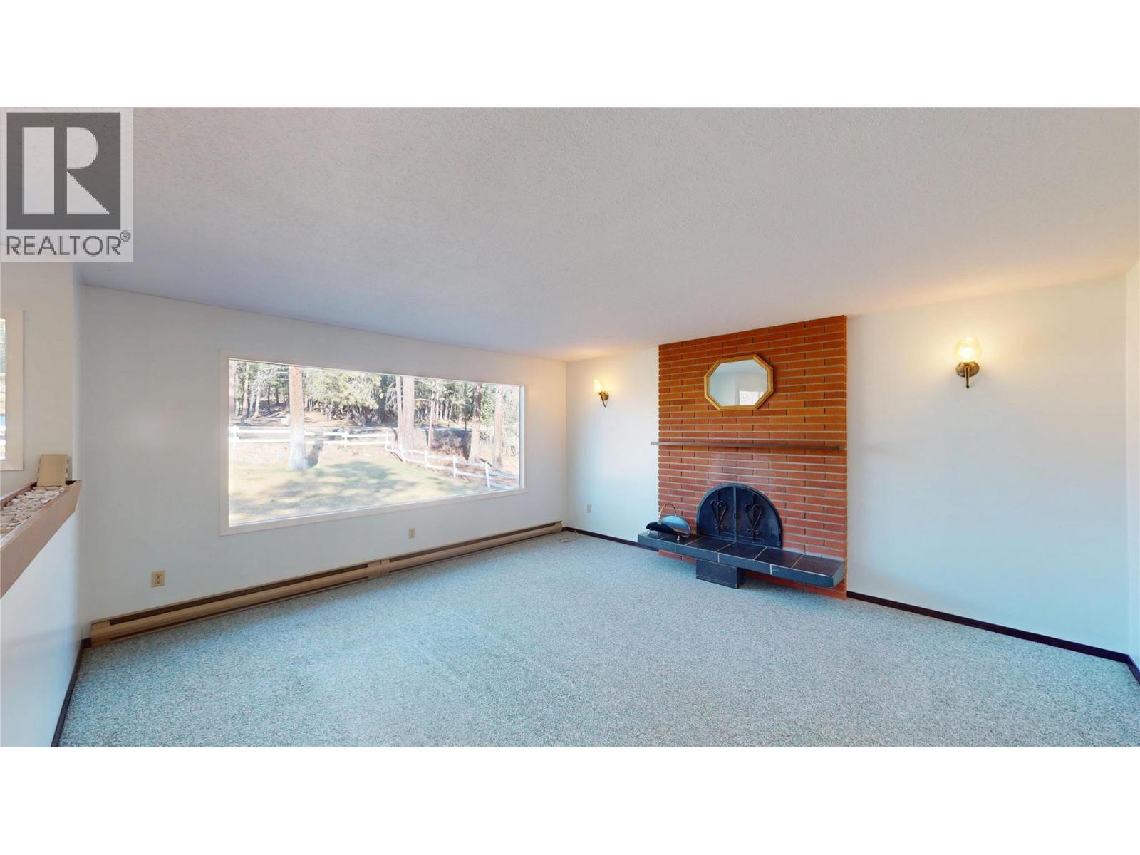 276 Cross Road N, Cranbrook