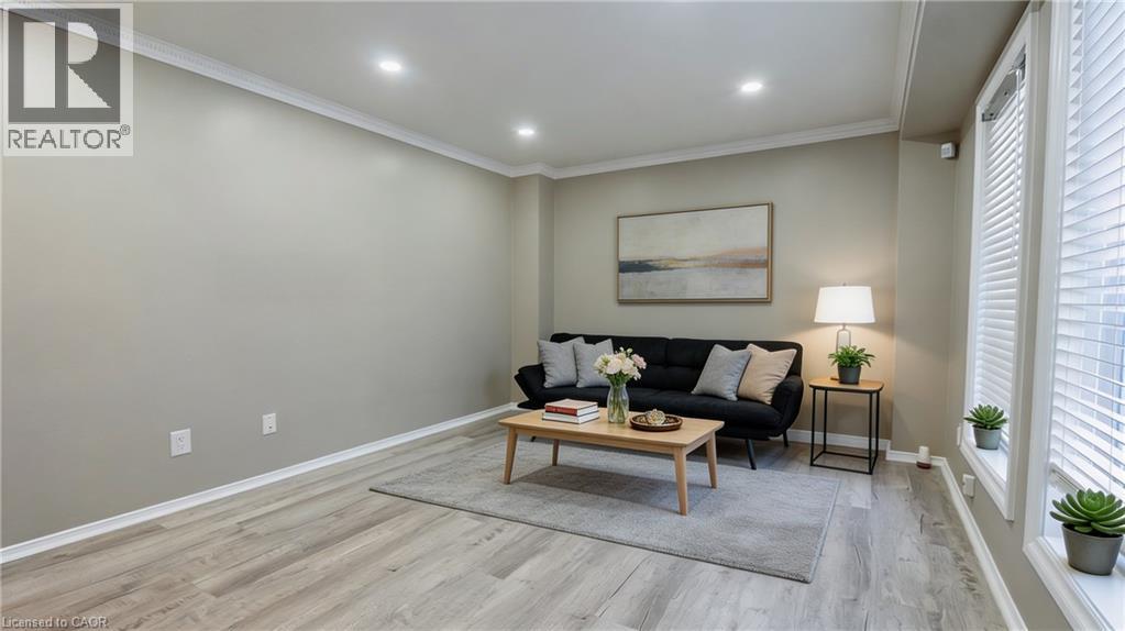 63 WICKSTEAD Court - 5