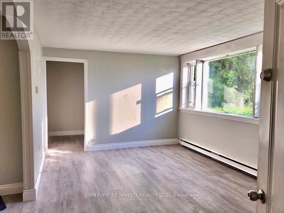 619 RIDLEY AVENUE - 24