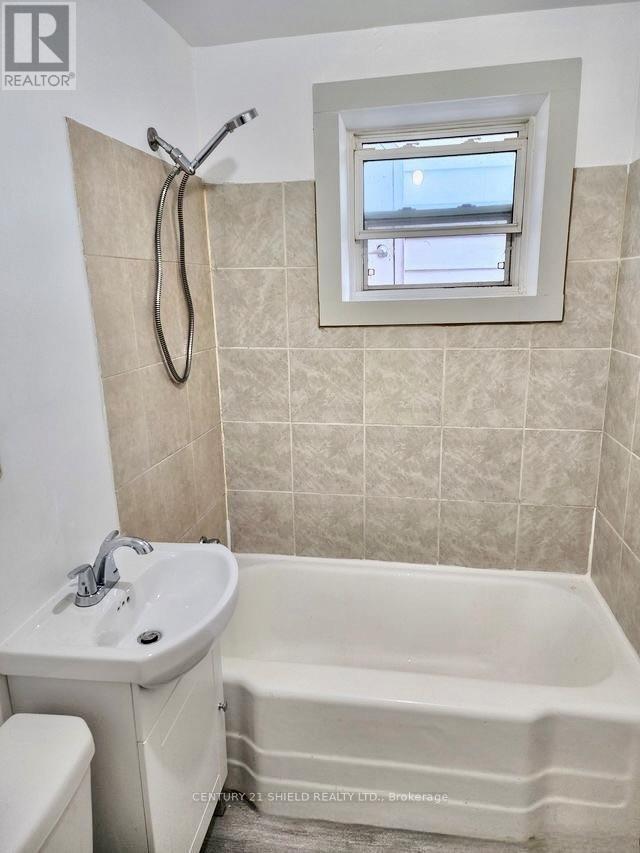 619 RIDLEY AVENUE - 27