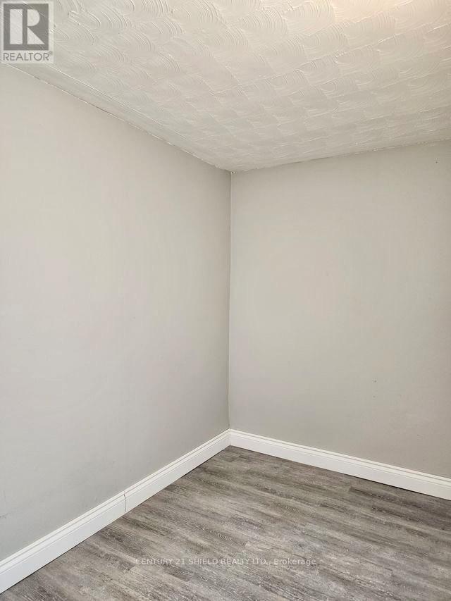 619 RIDLEY AVENUE - 28