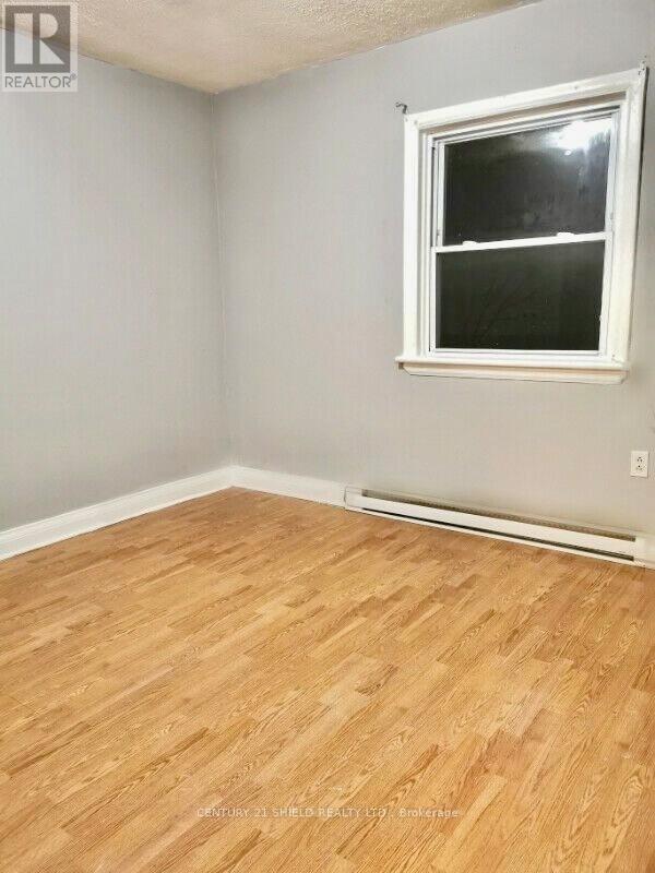 619 RIDLEY AVENUE - 33