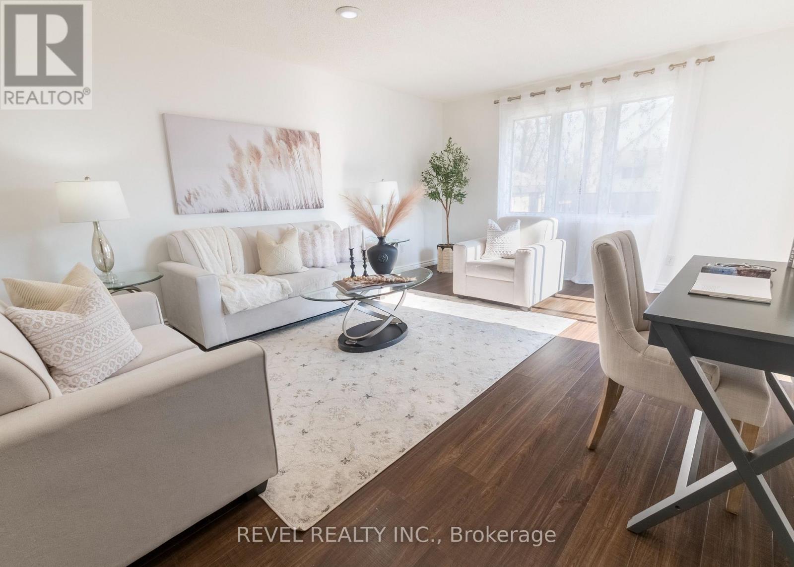 136 LACEY CRESCENT - 17