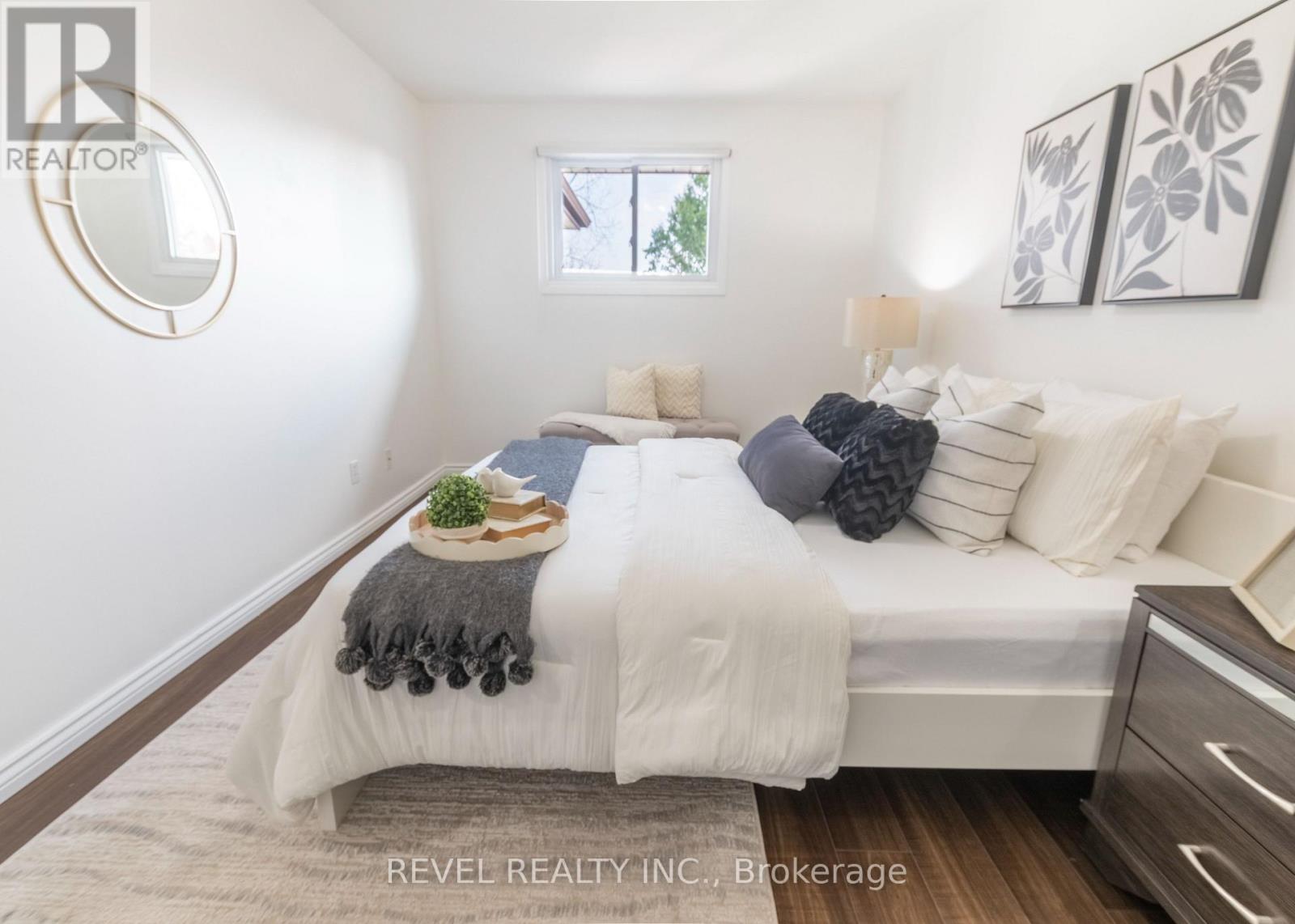 136 LACEY CRESCENT - 9