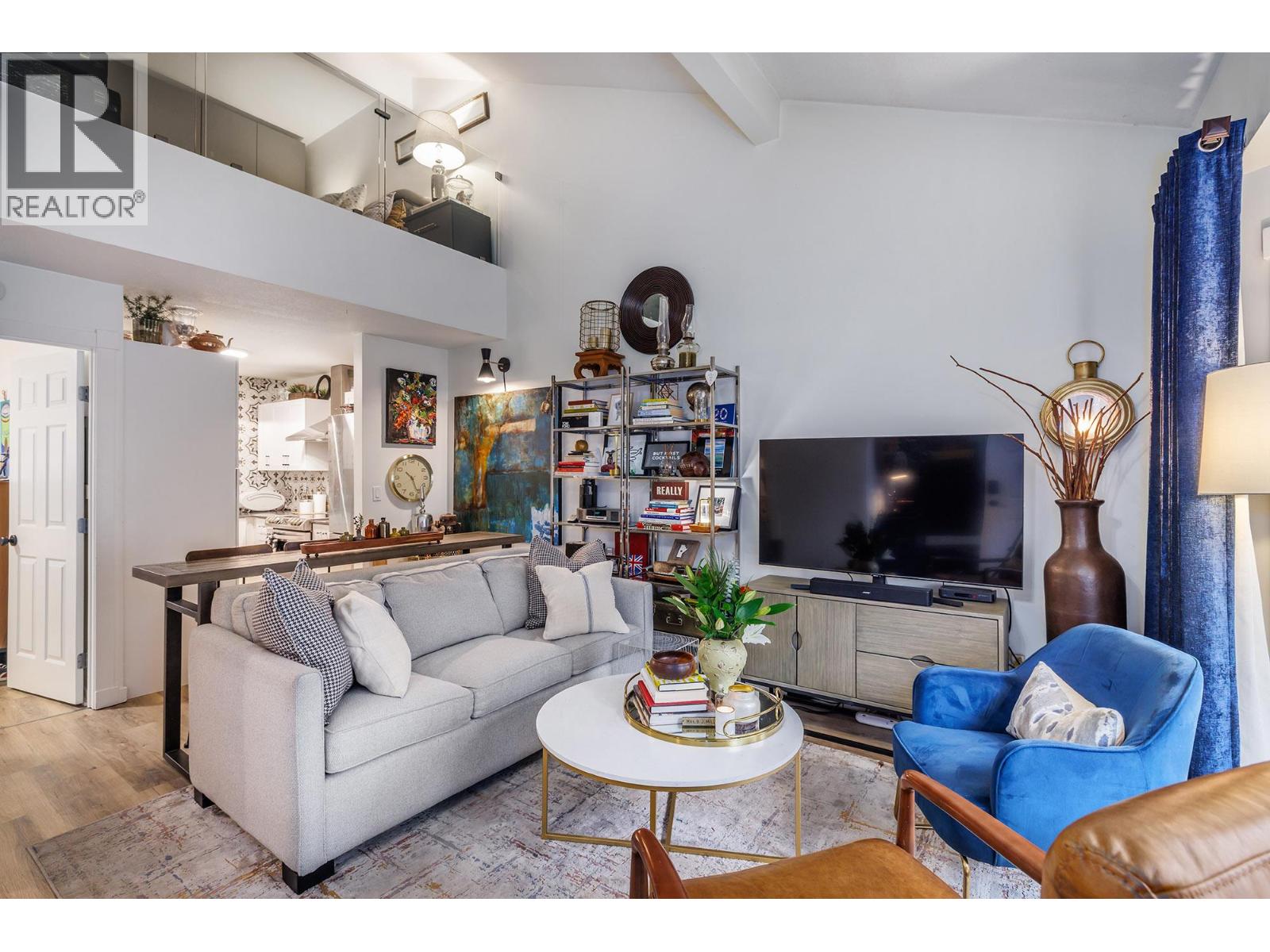 3155 Gordon Drive Unit# 102, Kelowna