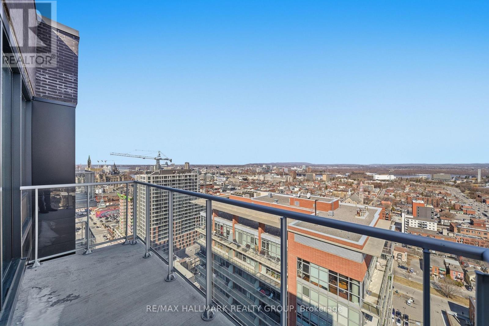 #2605 180 GEORGE STREET - 19