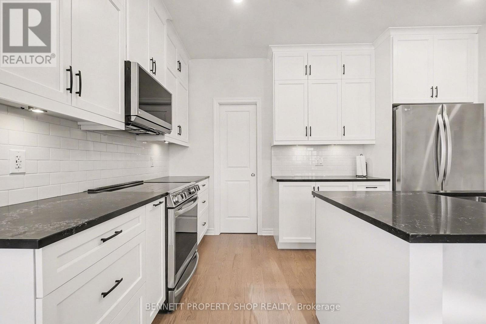 Walk In Pantry- pocket door
