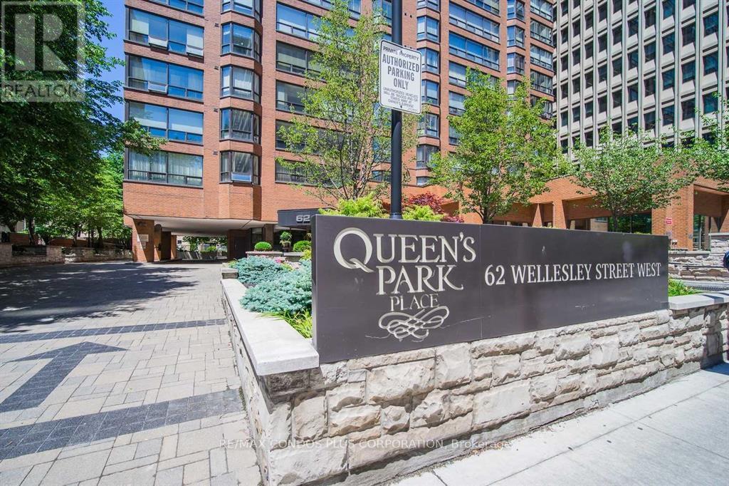 Listing photo of 803 - 62 WELLESLEY STREET W