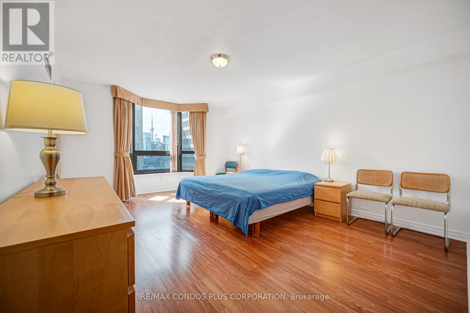 #803 62 WELLESLEY STREET W - 17