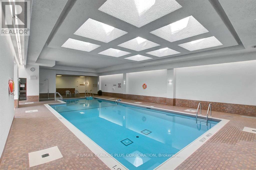 #803 62 WELLESLEY STREET W - 35