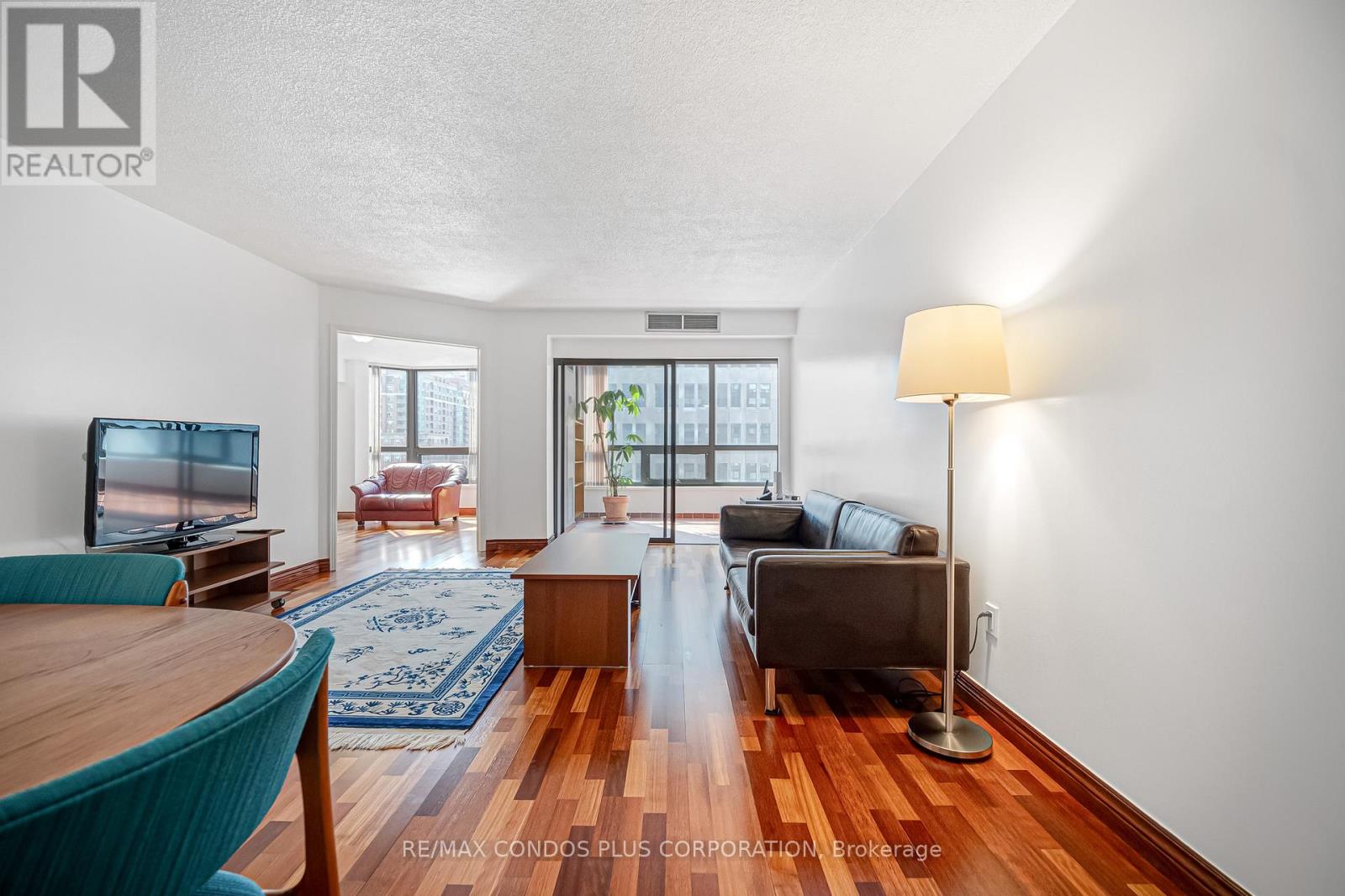 #803 62 WELLESLEY STREET W - 8