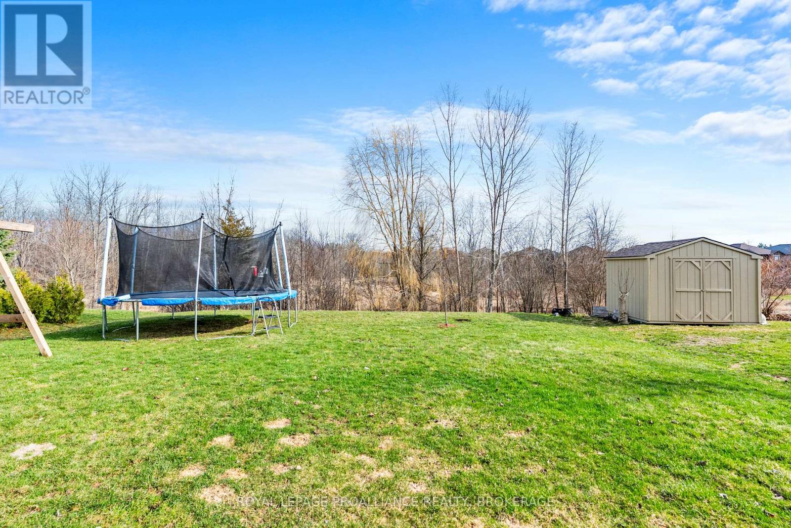 89 HARTWOOD CRESCENT — photo 45