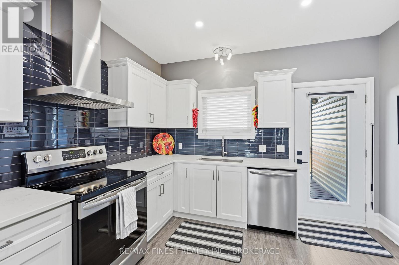 133 BRENNAN CRESCENT - 17