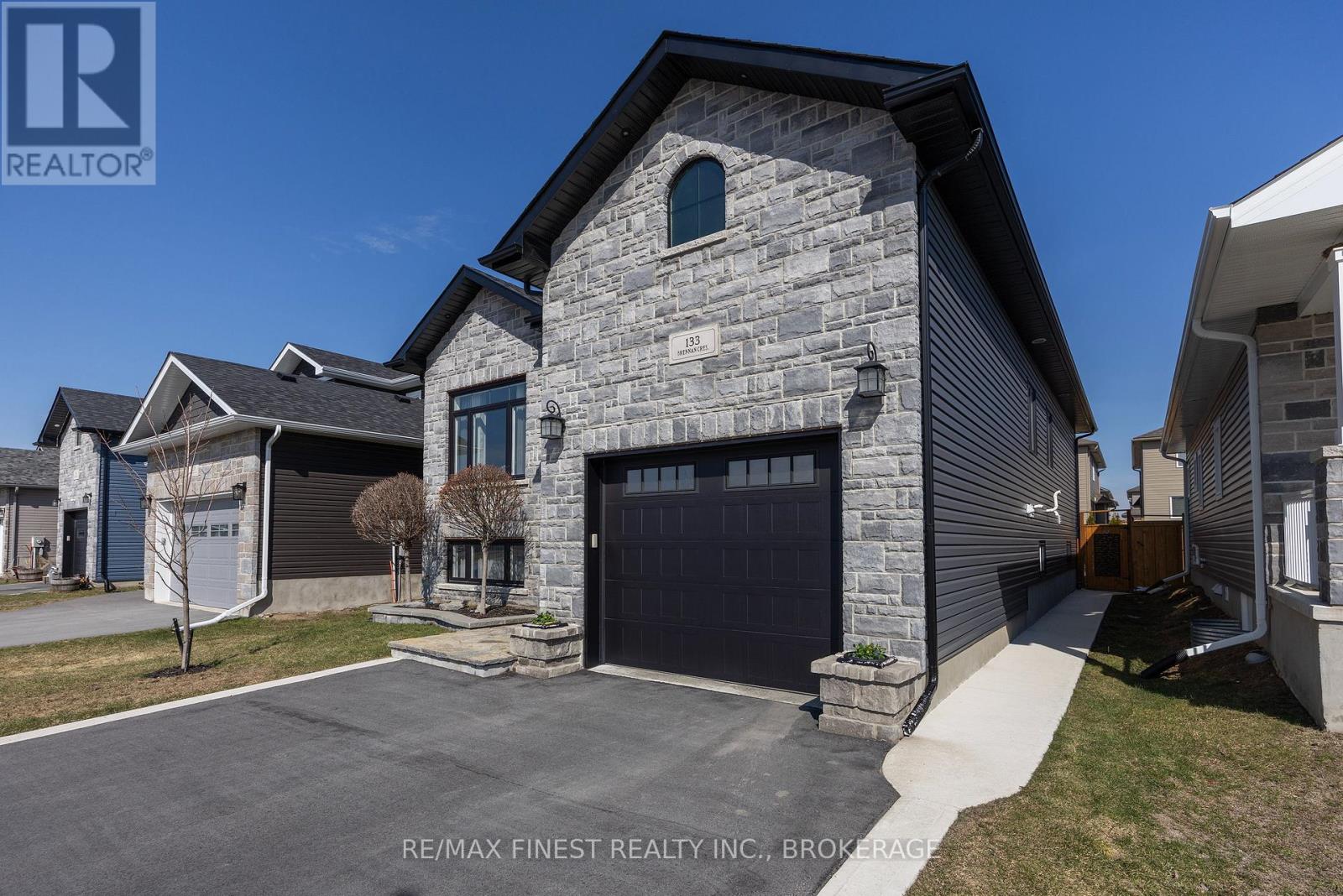 133 BRENNAN CRESCENT - 5