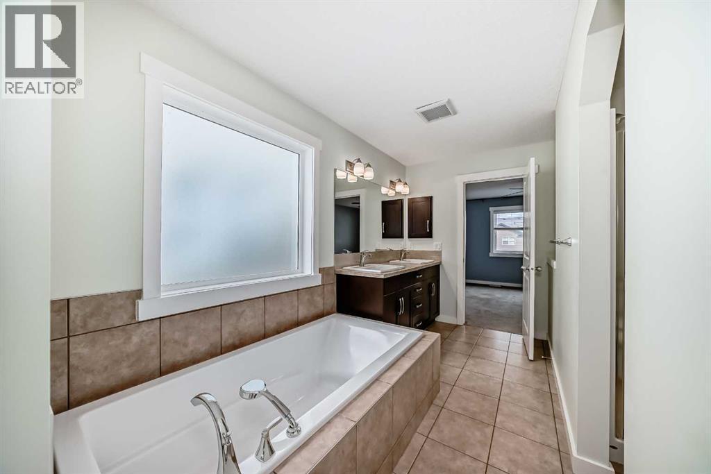 Single Family House for Sale in  Chaparral Valley View SE Chaparral Calgary 