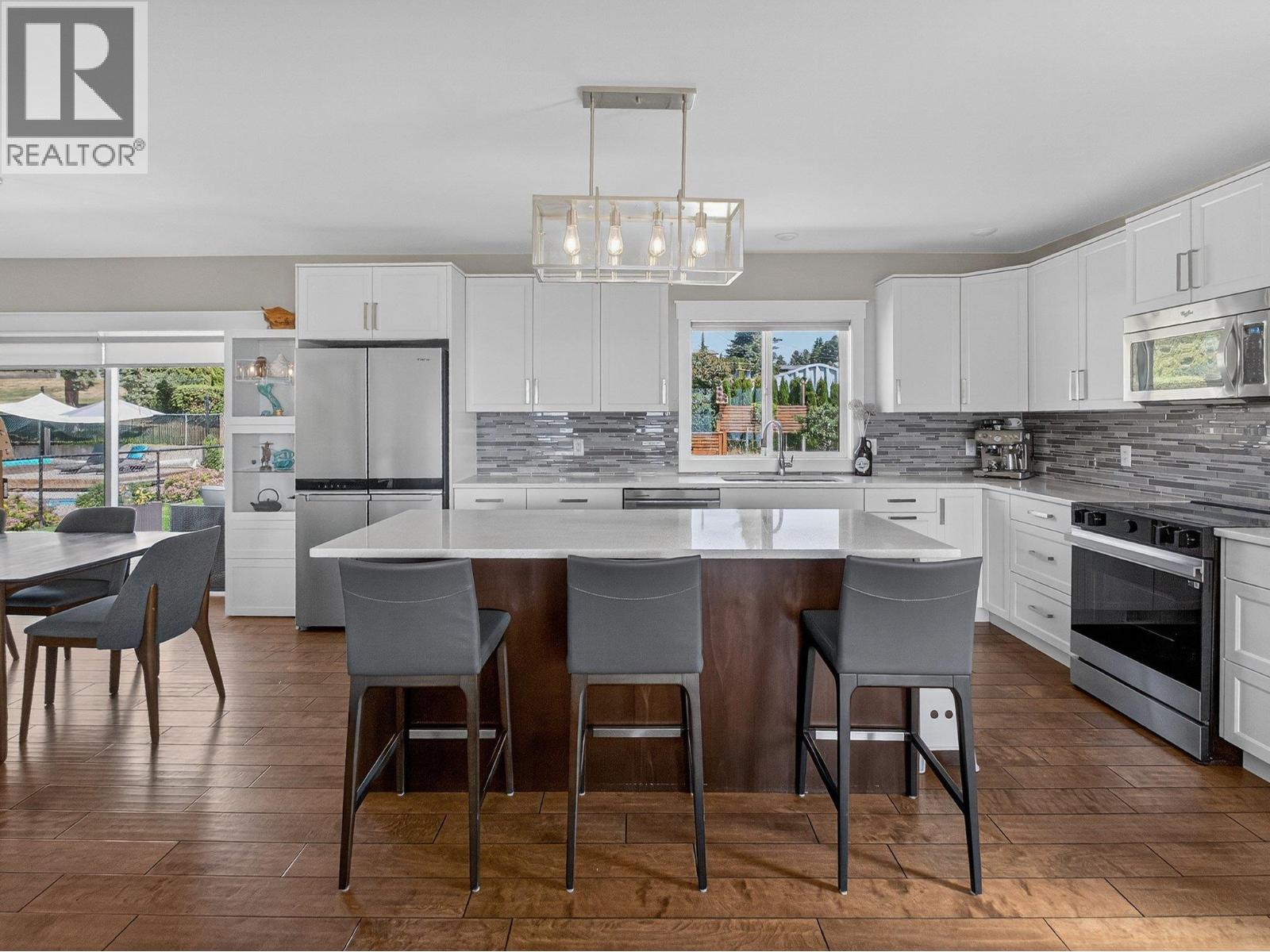  2715 Boucherie Road, West Kelowna