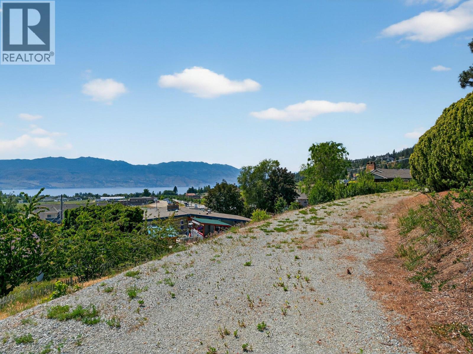  2715 Boucherie Road, West Kelowna