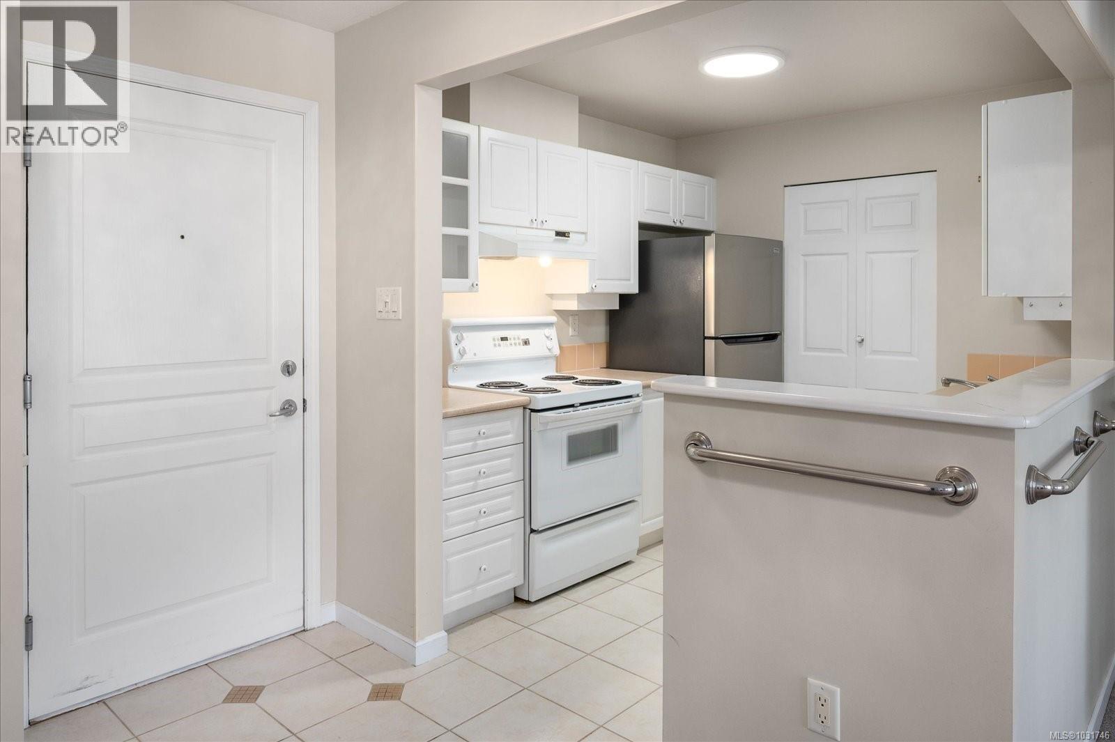 #402 5685 EDGEWATER LANE - 6