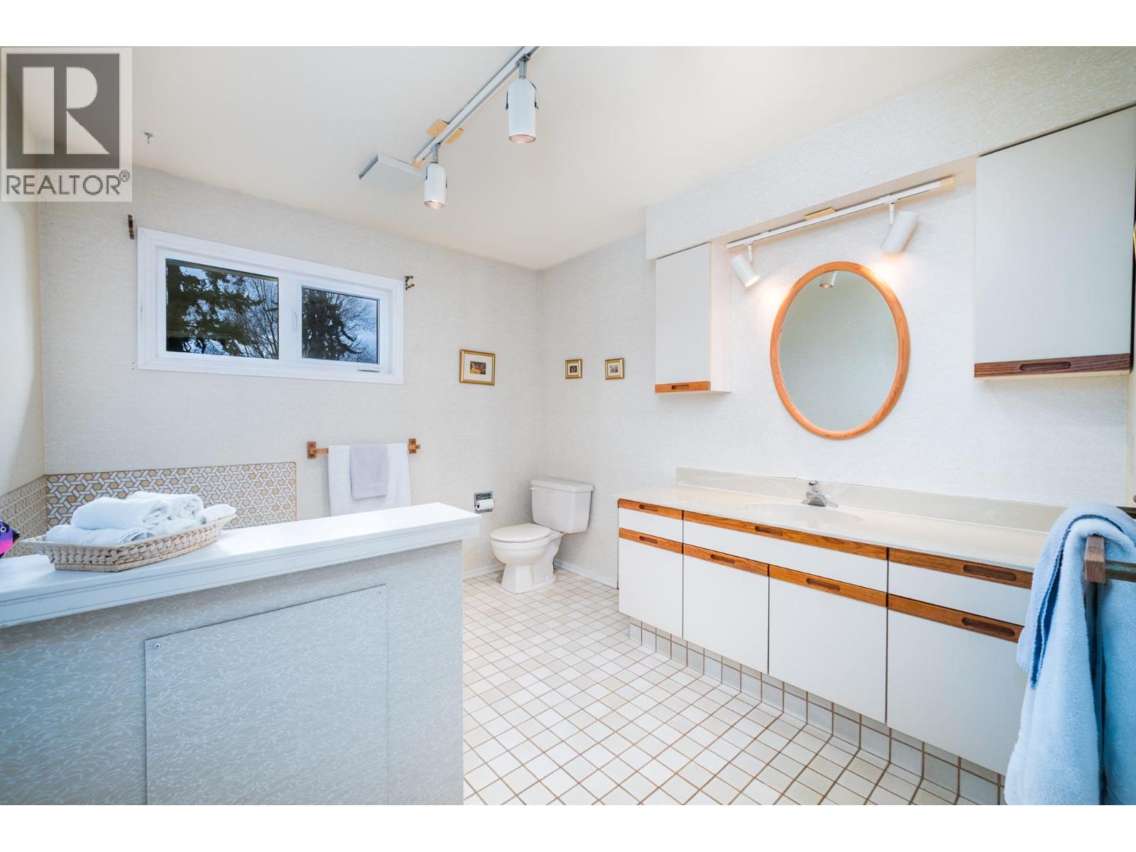 561 Brome Crescent, Kelowna