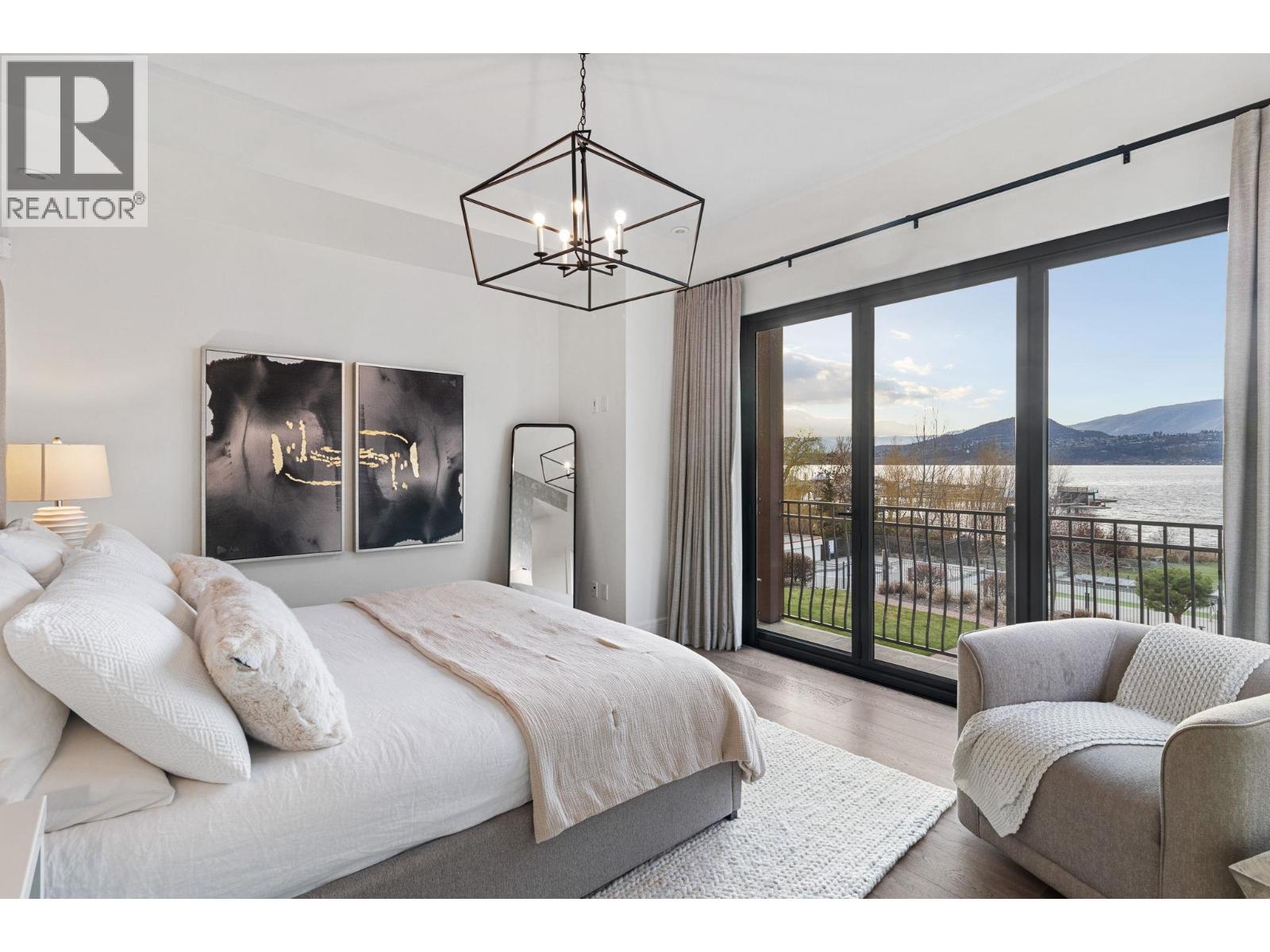 3756 Lakeshore Road Unit# 5, Kelowna