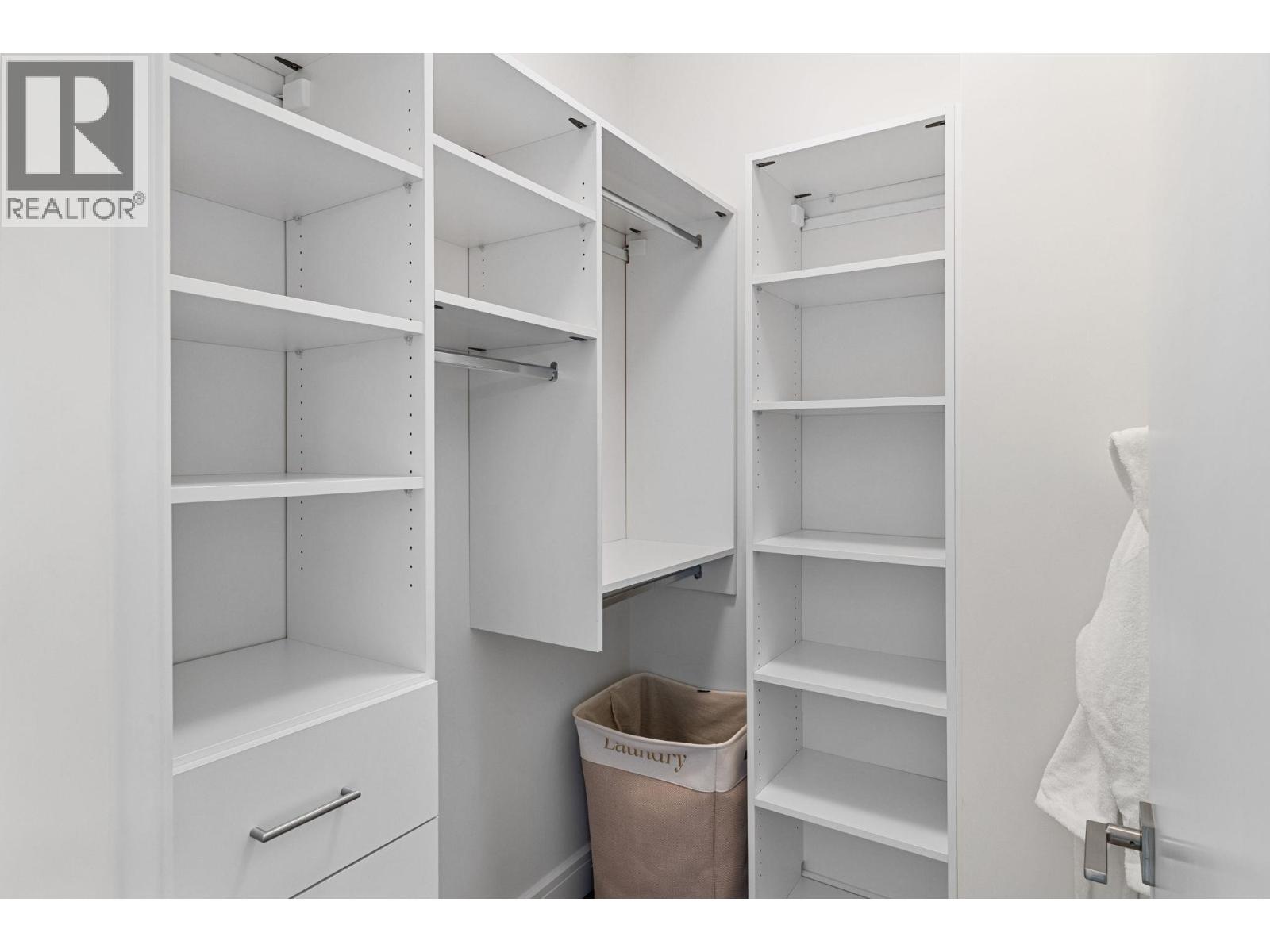 #5 3756 Lakeshore Road - 25