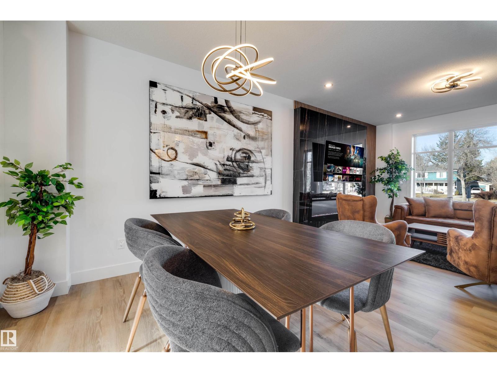 10814 108 ST NW - 14