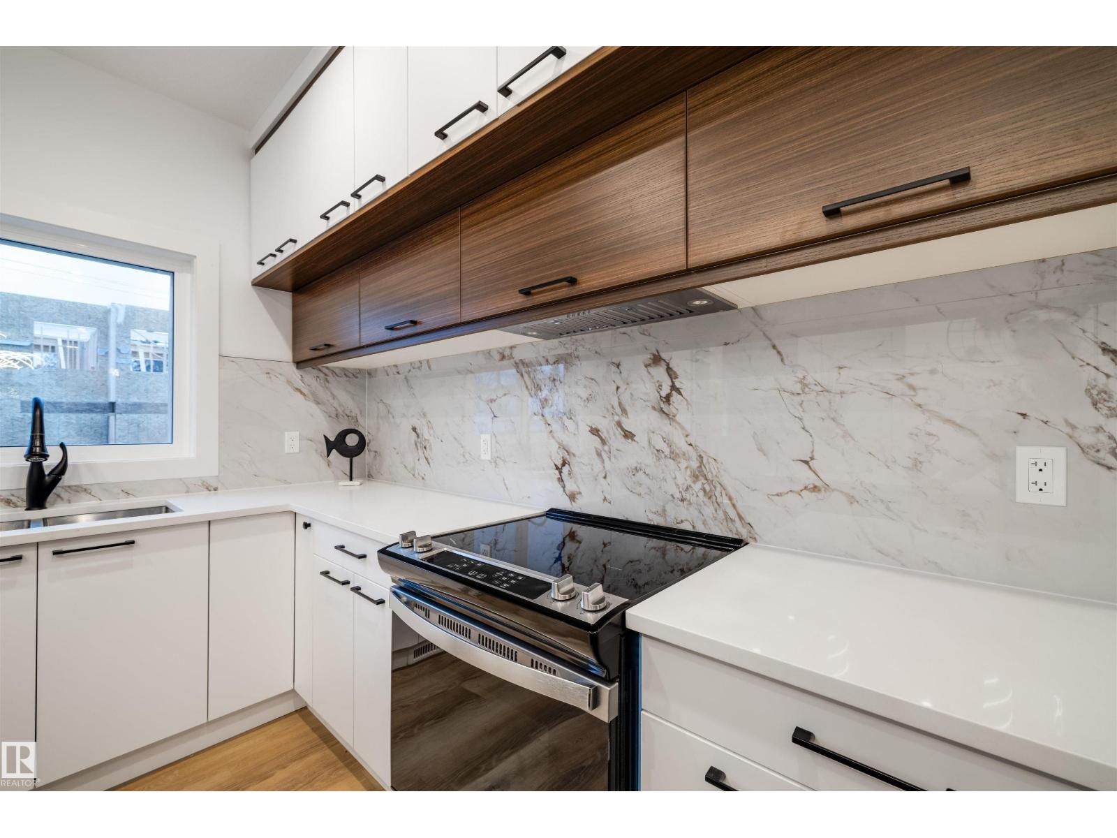 10814 108 ST NW - 20