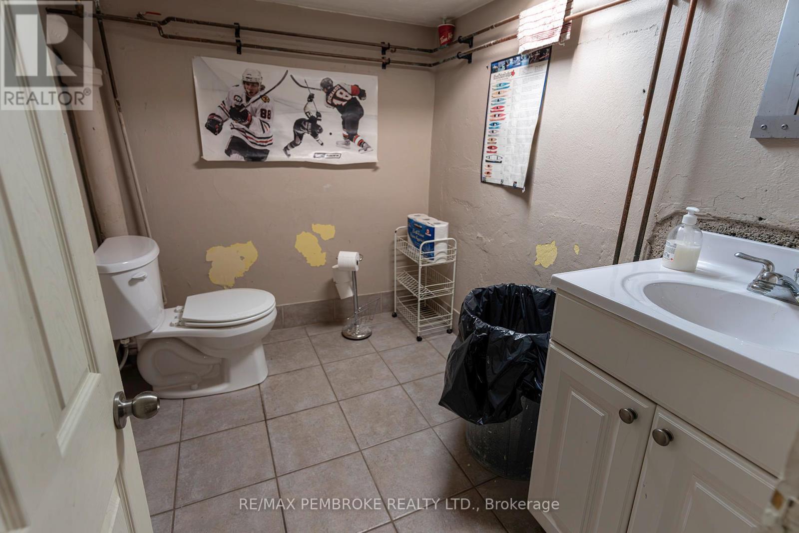 45 PEMBROKE STREET W — photo 26