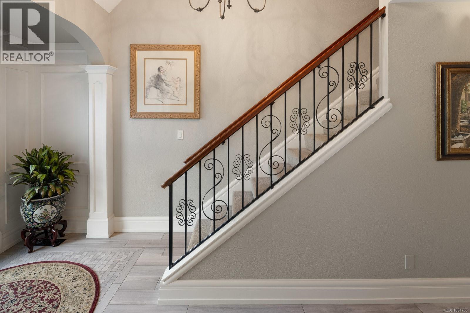 2773 Arbutus Rd - 28