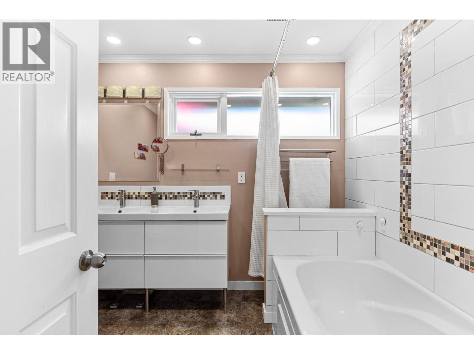  3202 Sundance Drive, West Kelowna