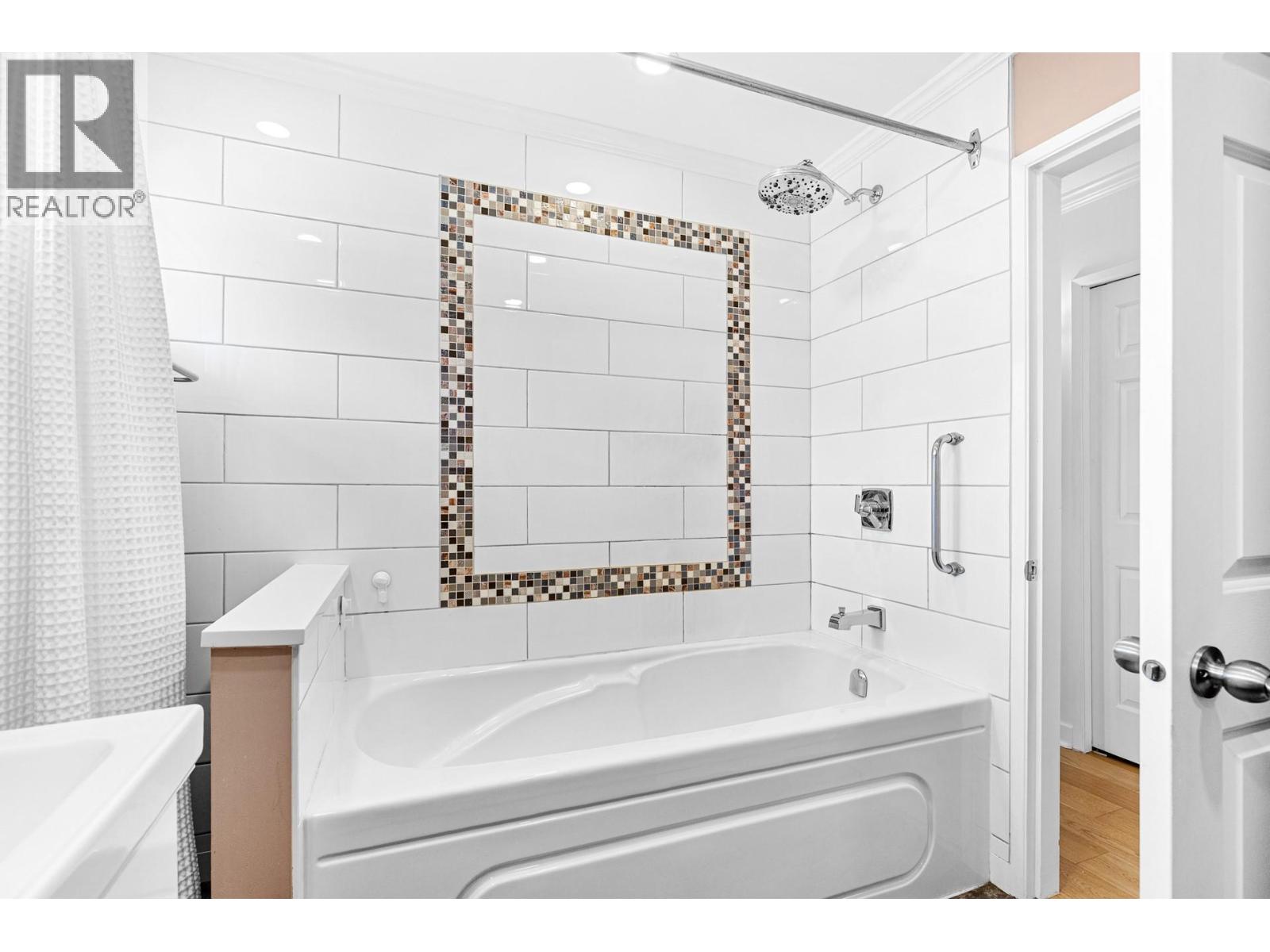  3202 Sundance Drive, West Kelowna