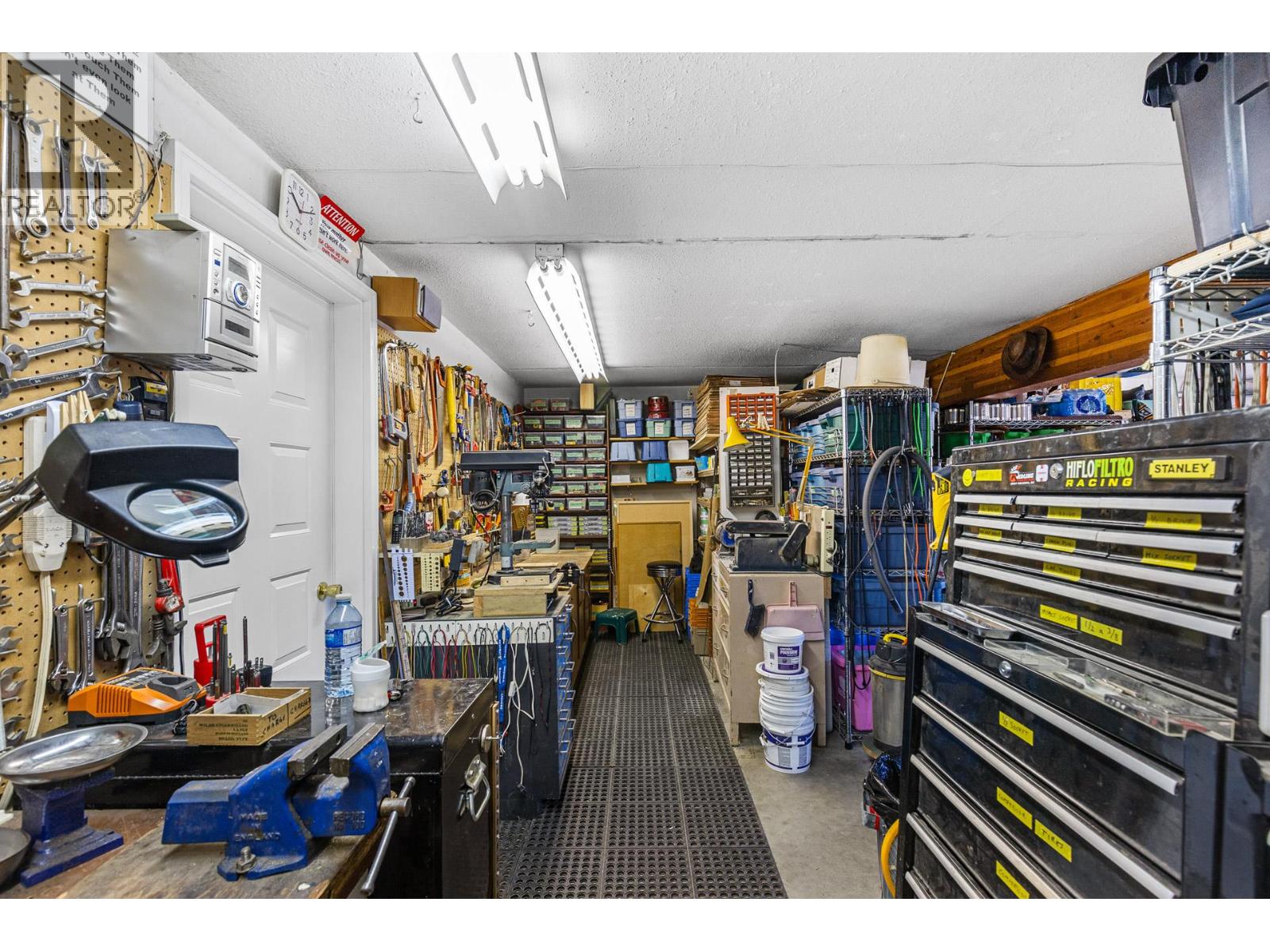  3202 Sundance Drive, West Kelowna